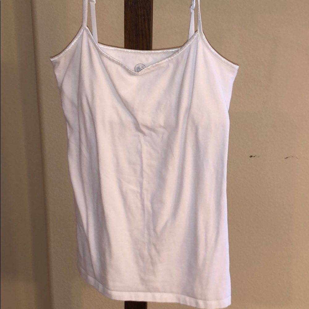 White tank tops, size M